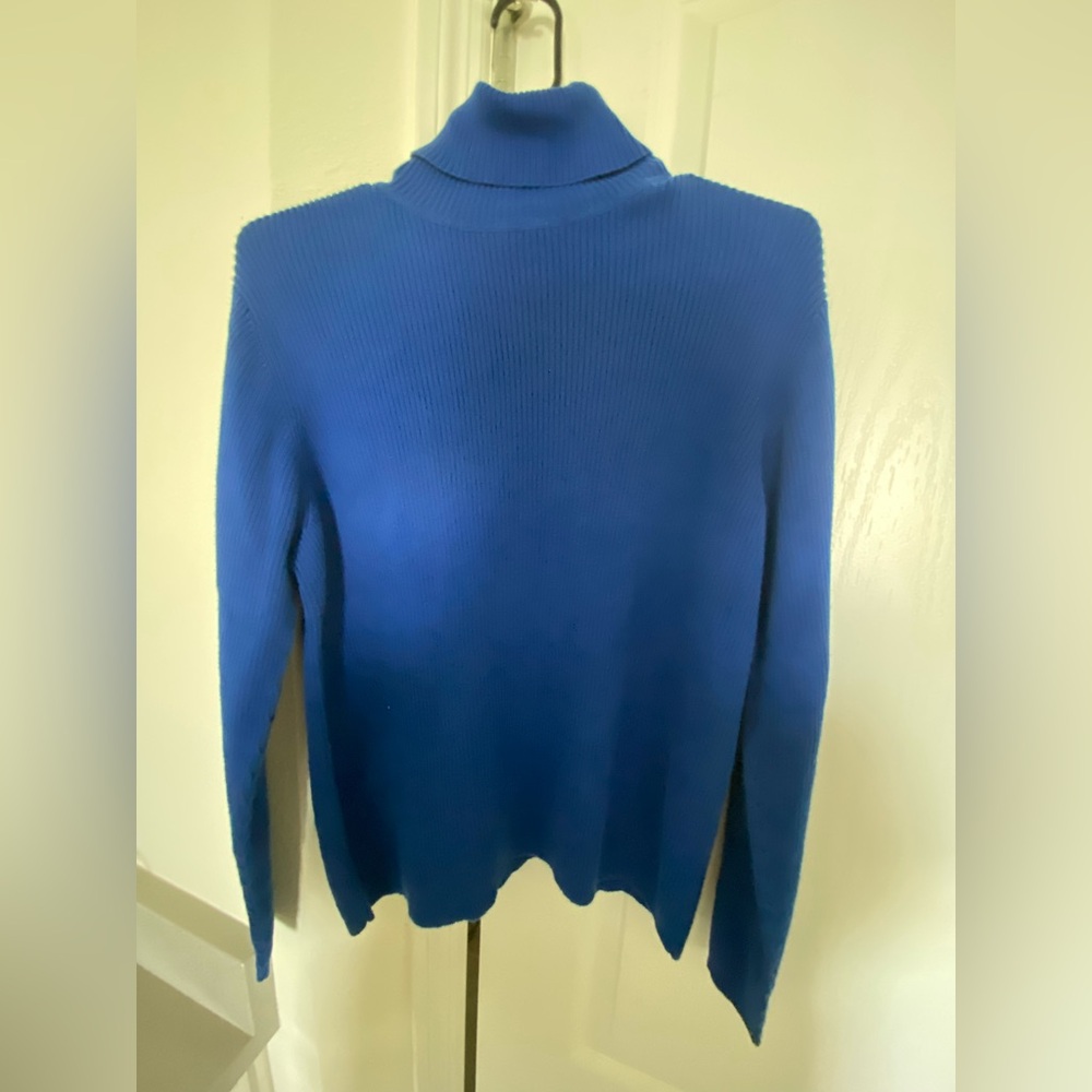 Karen Scott sweater for women’s size large color blue